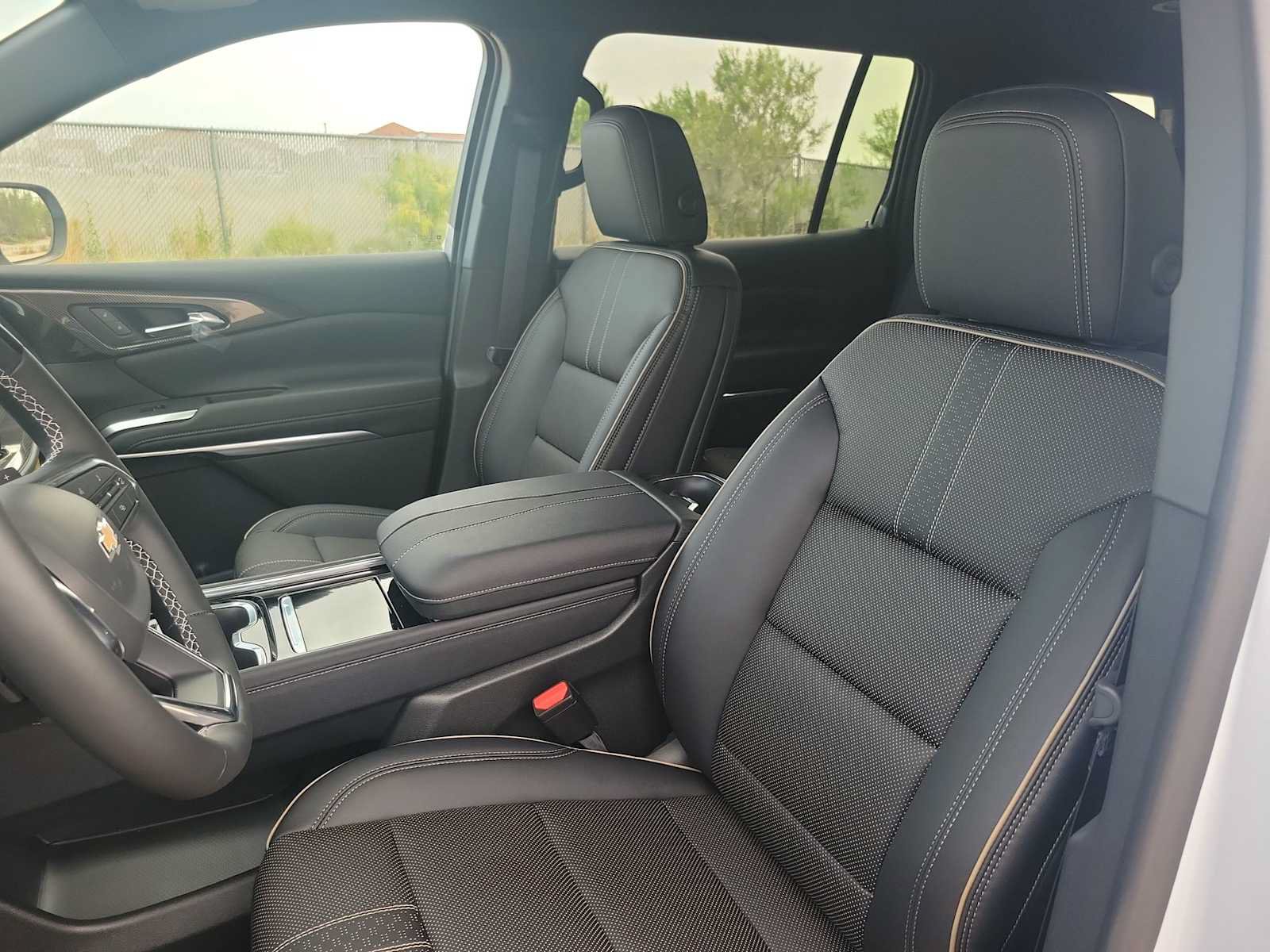 New 2026 Chevrolet Traverse High Country w/ LPO, Floor Liner Package FWD image 14