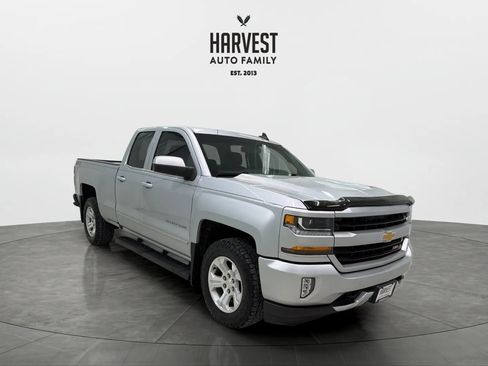 Used 2018 Chevrolet Silverado 1500 LT w/ All Star Edition image 10