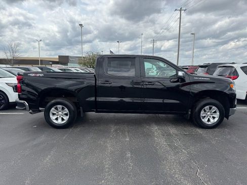 Used 2025 Chevrolet Silverado 1500 LT image 2