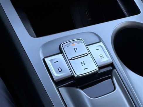 Used 2023 Hyundai Kona SE w/ Cargo Package image 26