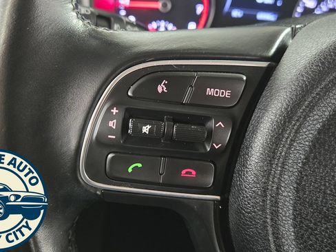 Used 2019 Kia Sportage EX FWD image 12
