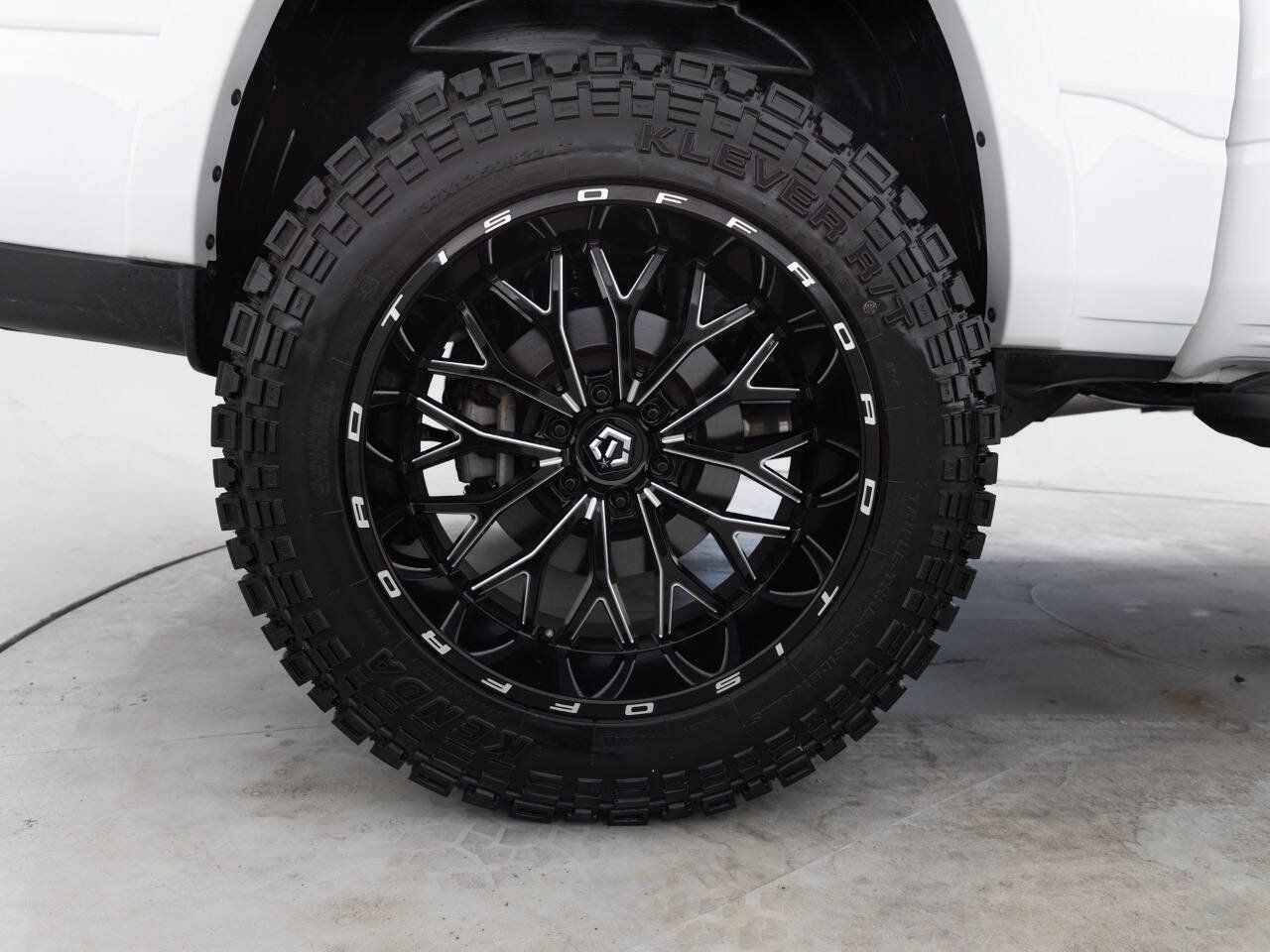 Used 2025 RAM 1500 Big Horn AWD/4WD image 19