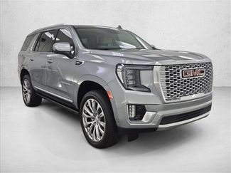 Used 2023 GMC Yukon Denali w/ Denali Reserve Package AWD/4WD video 3