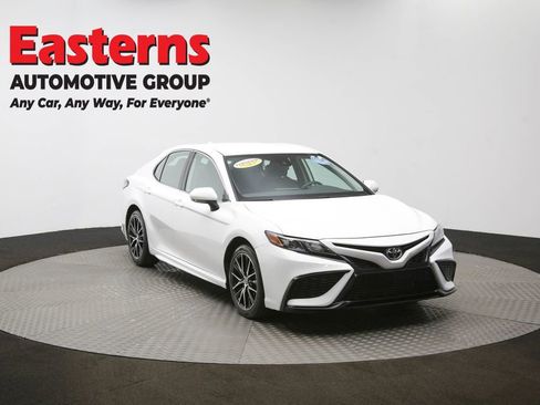 Used 2024 Toyota Camry SE image 49