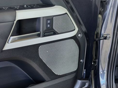 Certified 2023 Land Rover Defender 130 SE AWD/4WD image 22