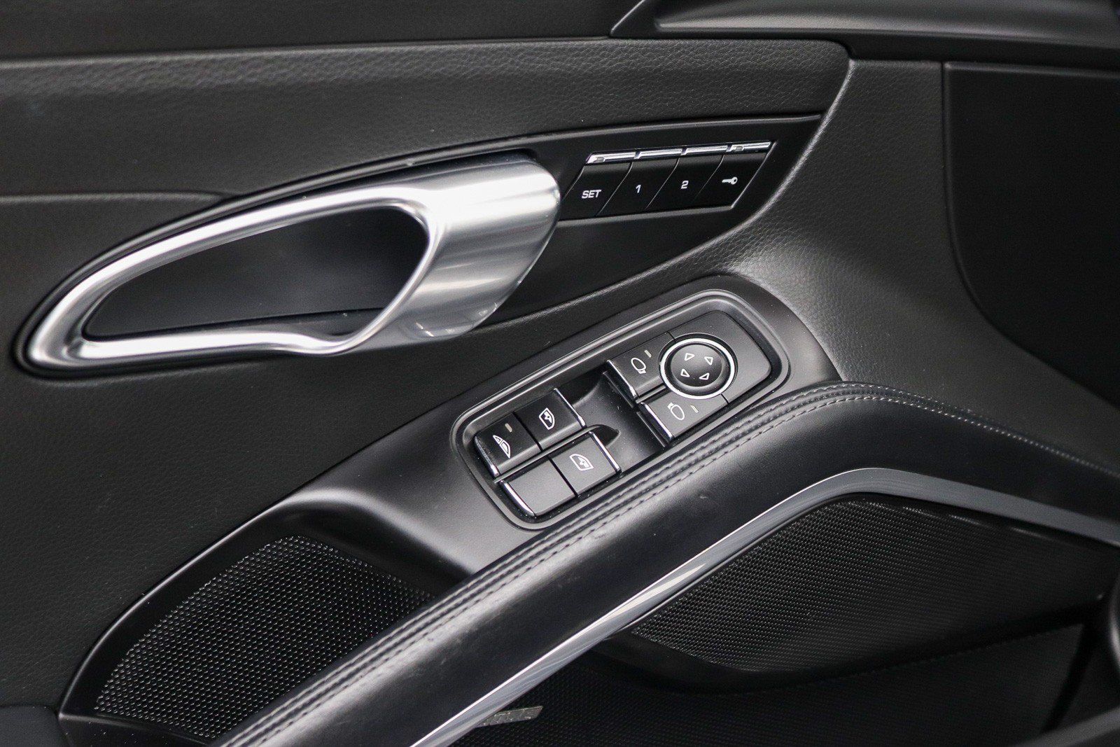 Used 2015 Porsche 911 Carrera image 41