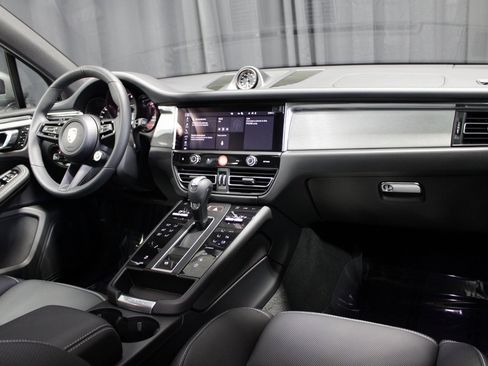 New 2026 Porsche Macan Turbo image 22