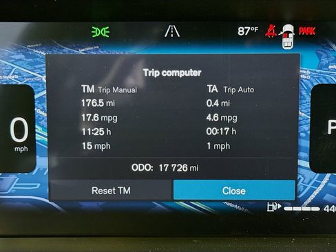 Certified 2025 Volvo XC90 B6 Plus image 12