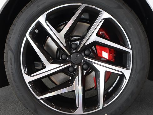 New 2027 Audi SQ6 e-tron Premium Plus AWD/4WD image 7