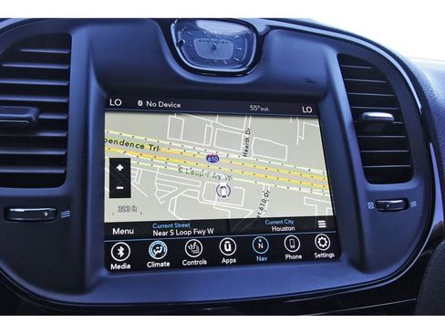 Used 2022 Chrysler 300 S image 22