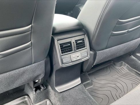Certified 2026 Subaru Forester Premium AWD/4WD image 24