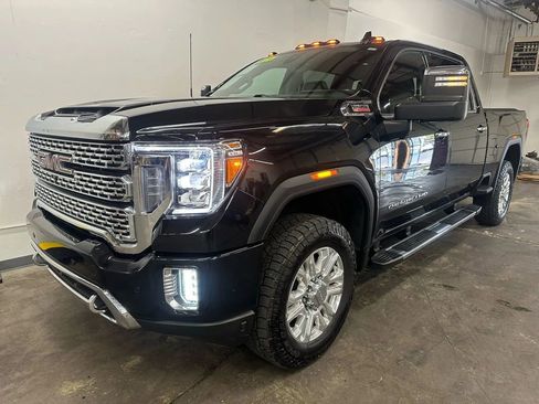 Used 2021 GMC Sierra 3500 Denali w/ Denali Ultimate Package image 1