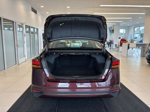 Certified 2025 Nissan Altima 2.5 SV FWD image 10