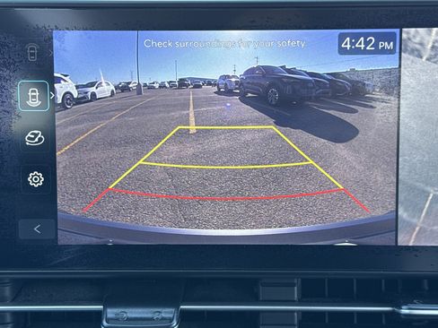 Used 2024 Hyundai Kona Limited image 13