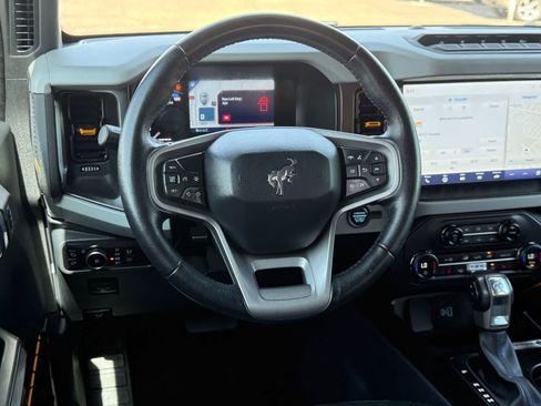 Used 2023 Ford Bronco Badlands AWD/4WD image 12