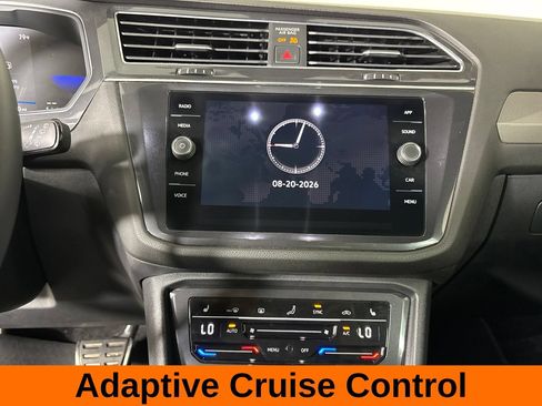 Used 2023 Volkswagen Tiguan SE R-Line FWD image 17