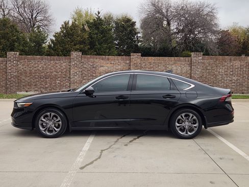 Certified 2024 Honda Accord EX image 5