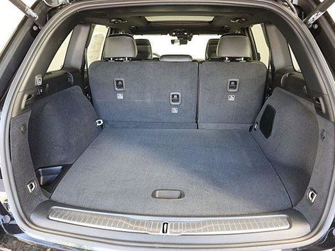 New 2025 Jeep Grand Cherokee Overland w/ Luxury Tech Group IV image 7