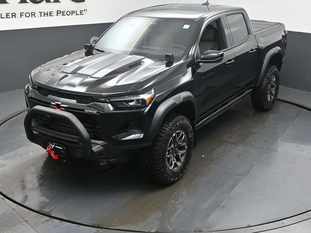 New 2026 Chevrolet Colorado ZR2 w/ Off-Road Front Bumper Package AWD/4WD image 23