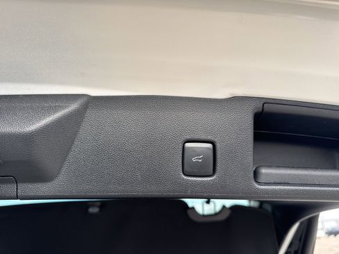 Certified 2024 Ford Escape Platinum w/ Premium Technology Package image 40