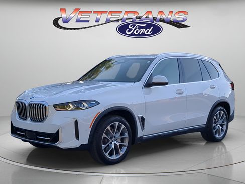 Used 2025 BMW X5 xDrive40i w/ Premium Package AWD/4WD image 1