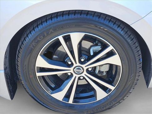 Used 2020 Nissan Sentra SV FWD image 25