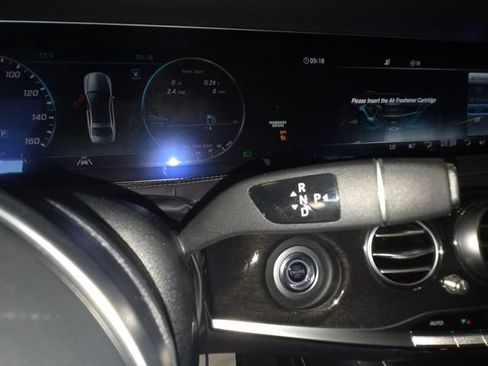 Used 2020 Mercedes-Benz S 560 4MATIC Sedan image 20