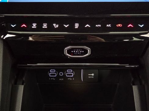 New 2026 Jeep Grand Cherokee Limited AWD/4WD image 24