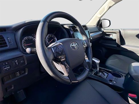 Used 2023 Toyota 4Runner TRD Off-Road Premium image 11