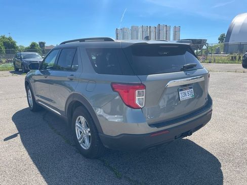 Used 2020 Ford Explorer XLT w/ Comfort Package AWD/4WD image 8