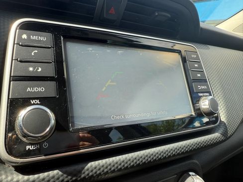 Used 2021 Nissan Kicks S FWD image 14