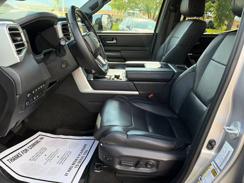 Used 2023 Toyota Tundra Platinum AWD/4WD image 22