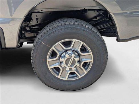 New 2025 Ford F350 Lariat w/ FX4 Off-Road Package image 10