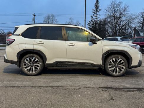 New 2026 Subaru Forester Touring AWD/4WD image 3