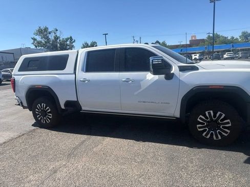 Used 2024 GMC Sierra 2500 Denali Ultimate AWD/4WD image 14