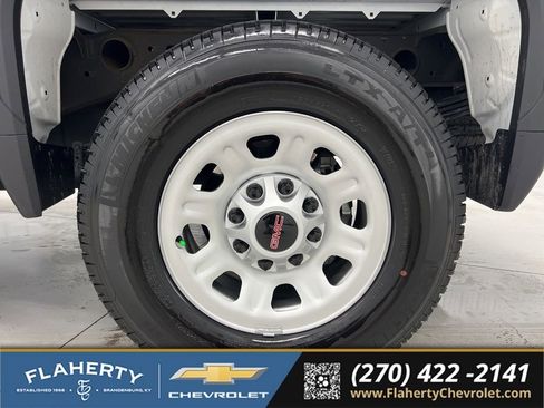 Used 2025 GMC Sierra 2500 Pro w/ 1SA Pro Safety Plus Package AWD/4WD image 20