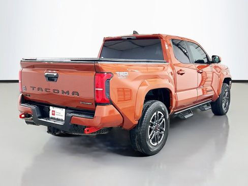 Used 2025 Toyota Tacoma TRD Sport AWD/4WD image 4