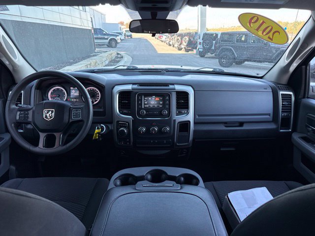 Used 2019 RAM 1500 Warlock AWD/4WD image 13
