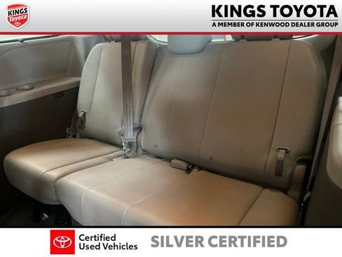 Used 2019 Toyota Sienna XLE w/ XLE Navigation Package AWD/4WD image 22