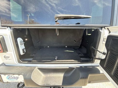 Used 2018 Jeep Wrangler Sport image 13