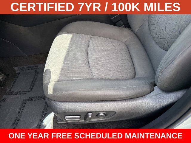 Used 2021 Toyota RAV4 XLE w/ Carpet Mat Package (TMS) AWD/4WD image 15