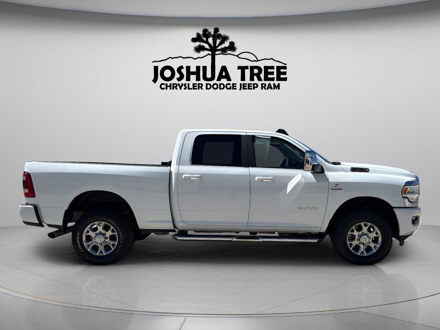 Used 2024 RAM 2500 Laramie AWD/4WD image 8