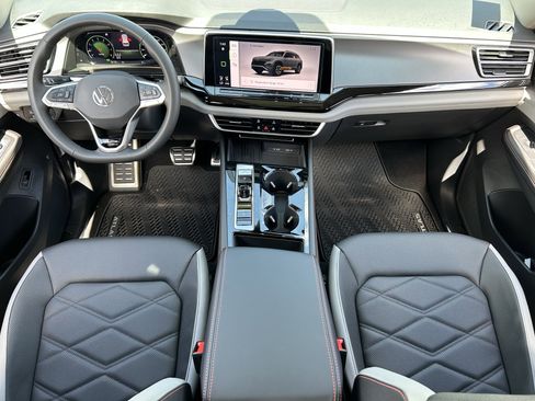 New 2026 Volkswagen Atlas Peak Edition AWD/4WD image 13