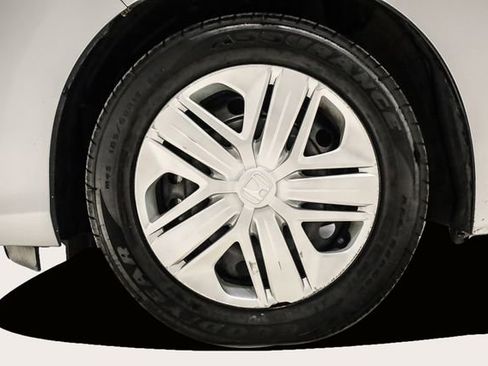 Used 2018 Honda Fit LX image 9