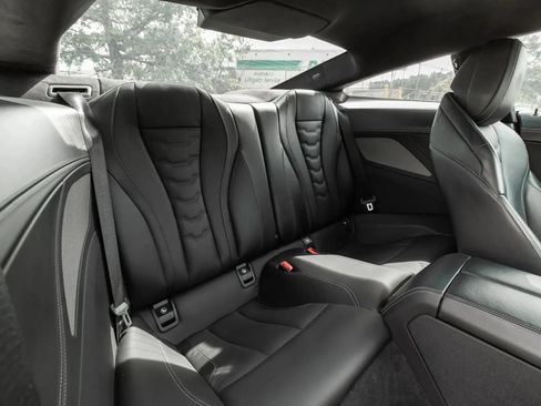 Used 2019 BMW M850i xDrive Coupe w/ Comfort Seating Package image 27