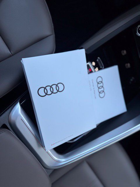Certified 2025 Audi Q5 Premium w/ 19" Wheel Package AWD/4WD image 17