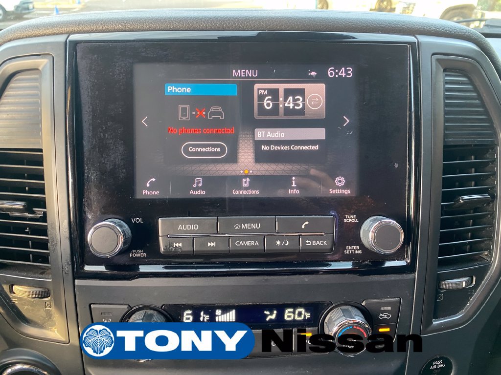 Used 2023 Nissan Titan SV w/ SV Convenience Package RWD image 15