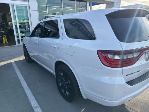 Used 2021 Dodge Durango SXT image 4