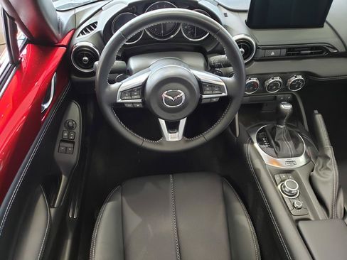 Used 2024 MAZDA MX-5 Miata Grand Touring image 12