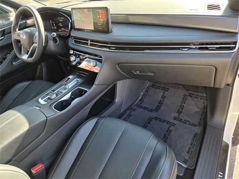 Certified 2025 INFINITI QX60 Luxe w/ Black Edition image 22